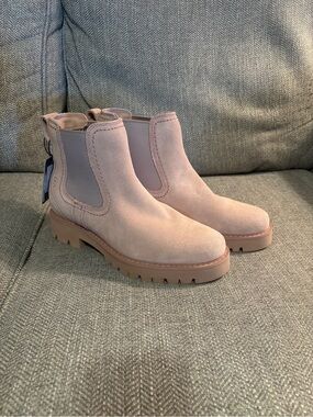 Ariat Wexford Lug Chelsea Boots Sz 8B